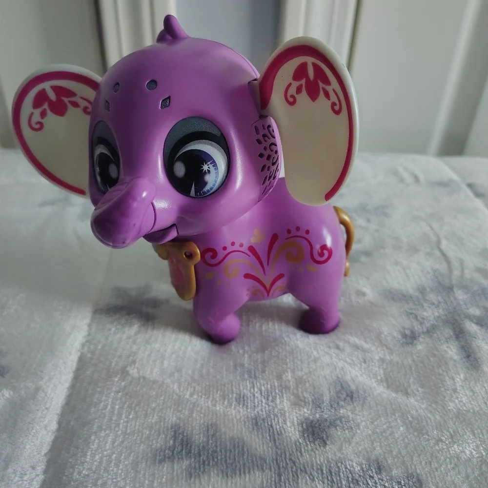 VTeck Sparklings Hailey The Elephant Toy